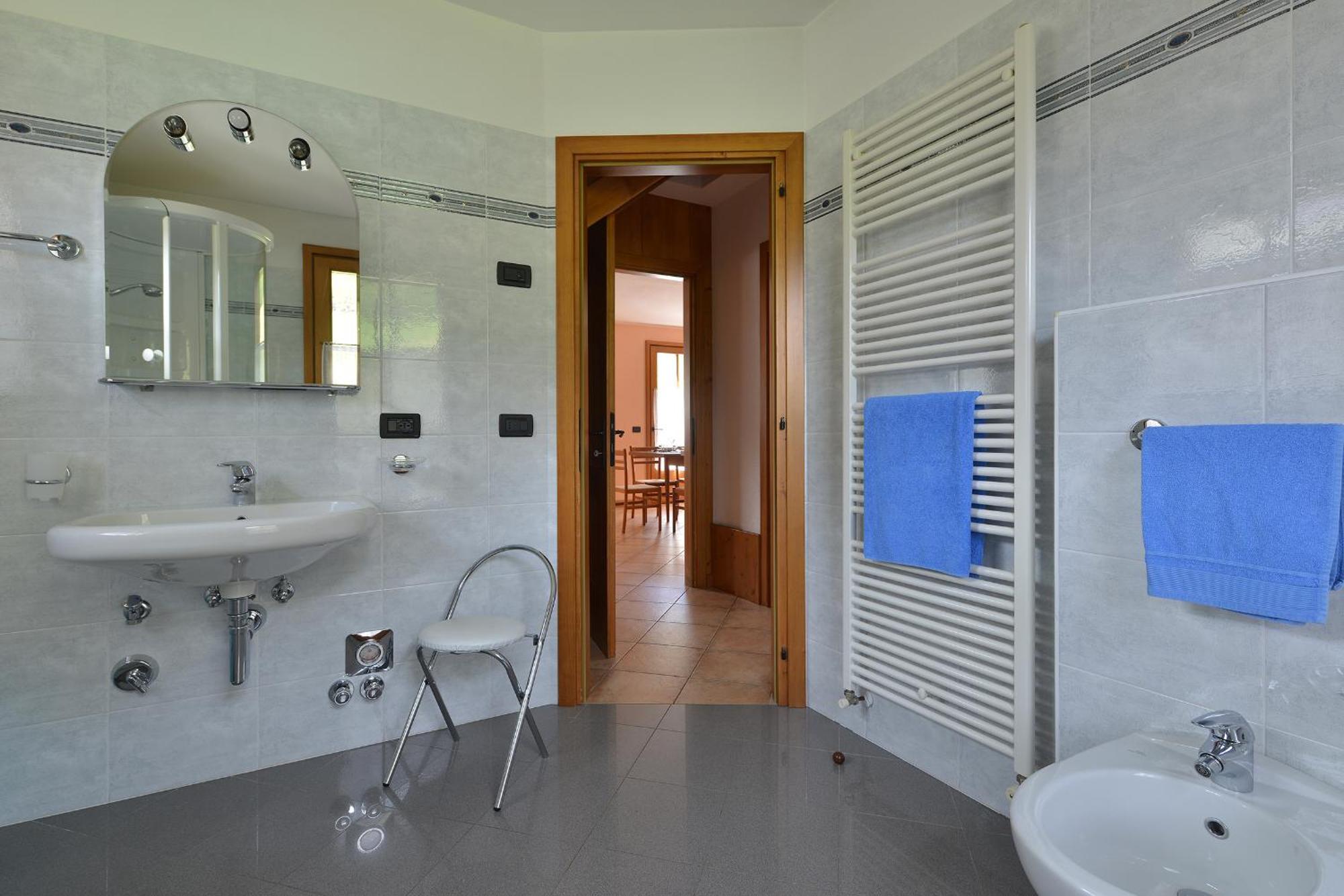 Bait Dal Canton Apartment *