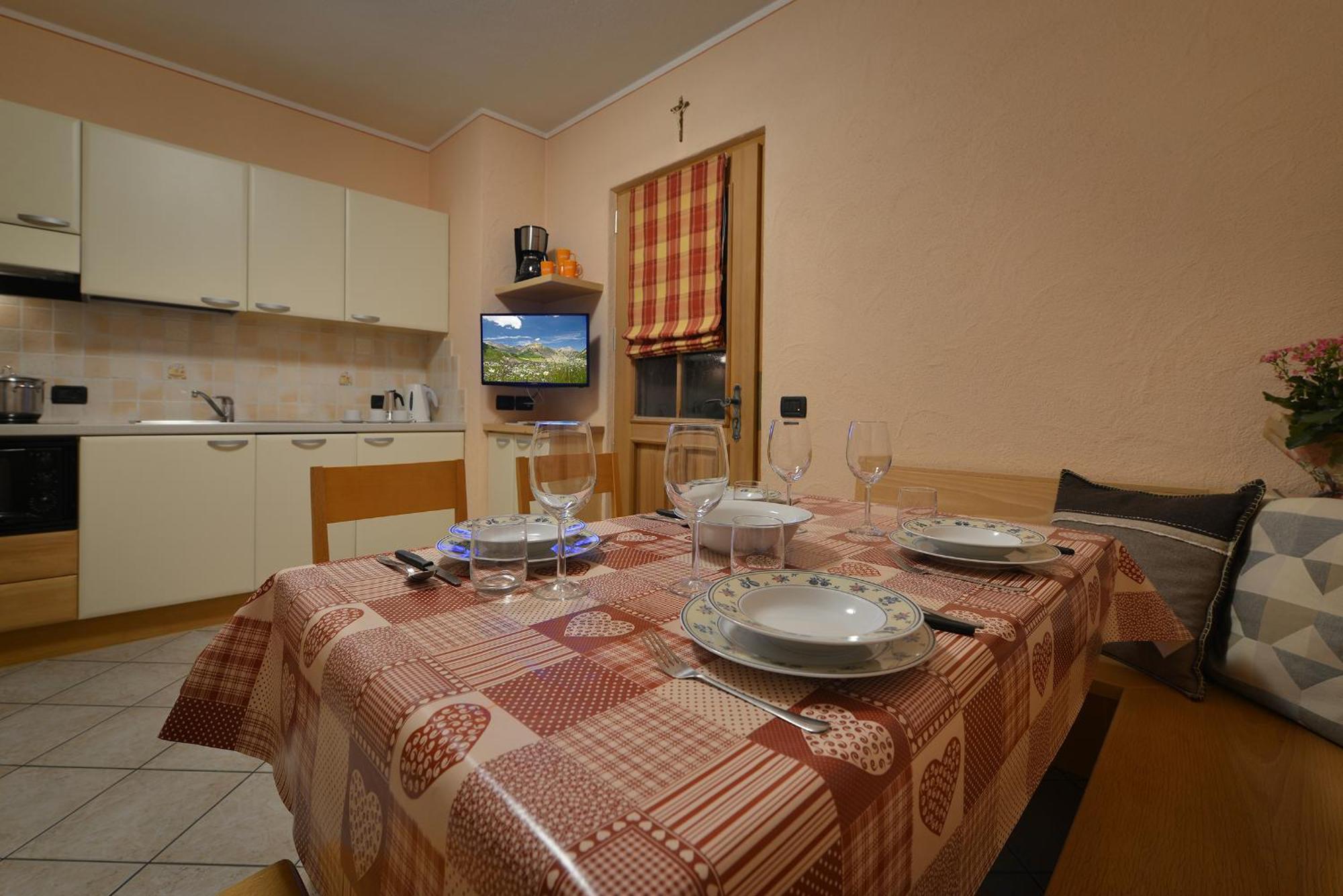 Bait Dal Canton Apartment *